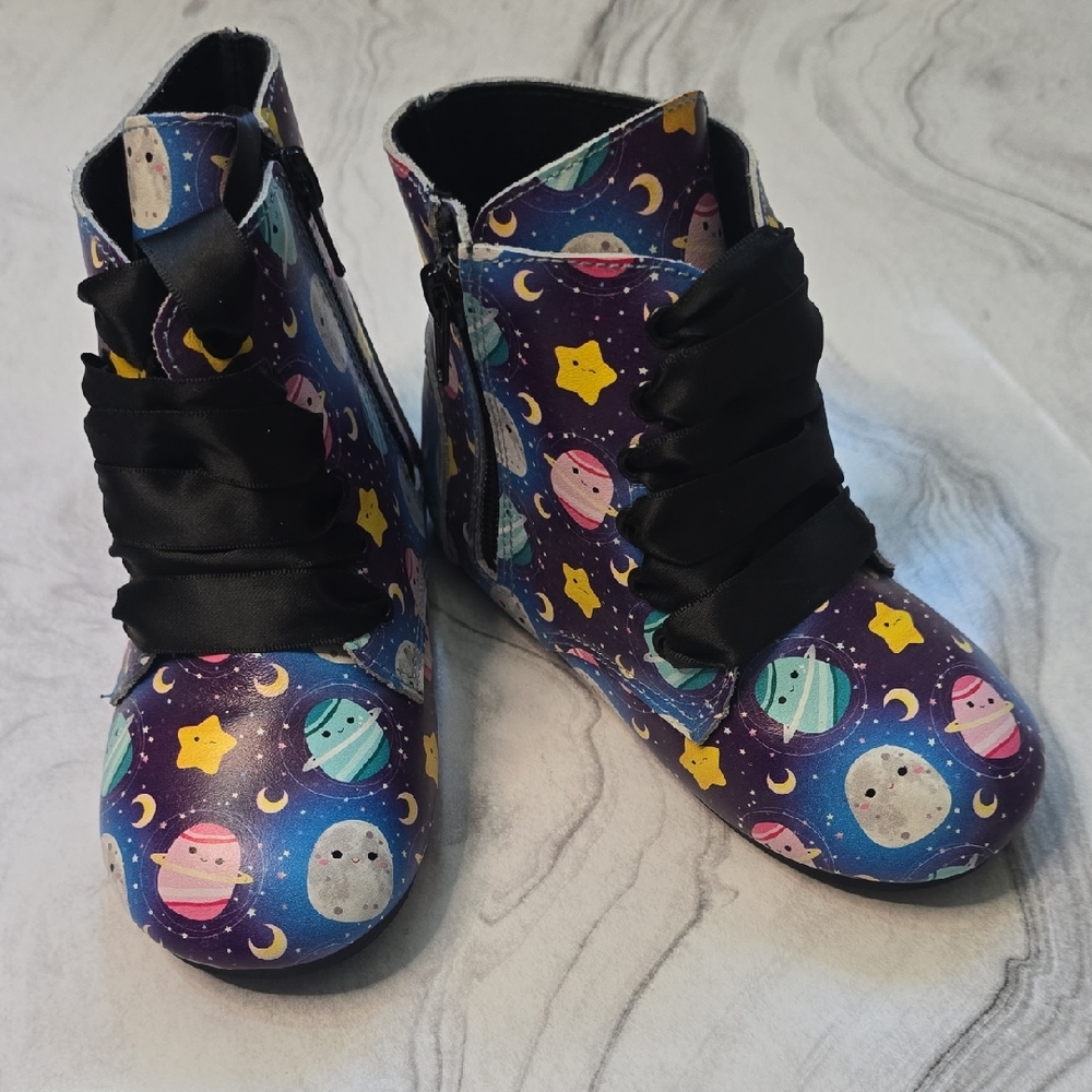 New Galaxy Adventure Kids Boots with Black Laces